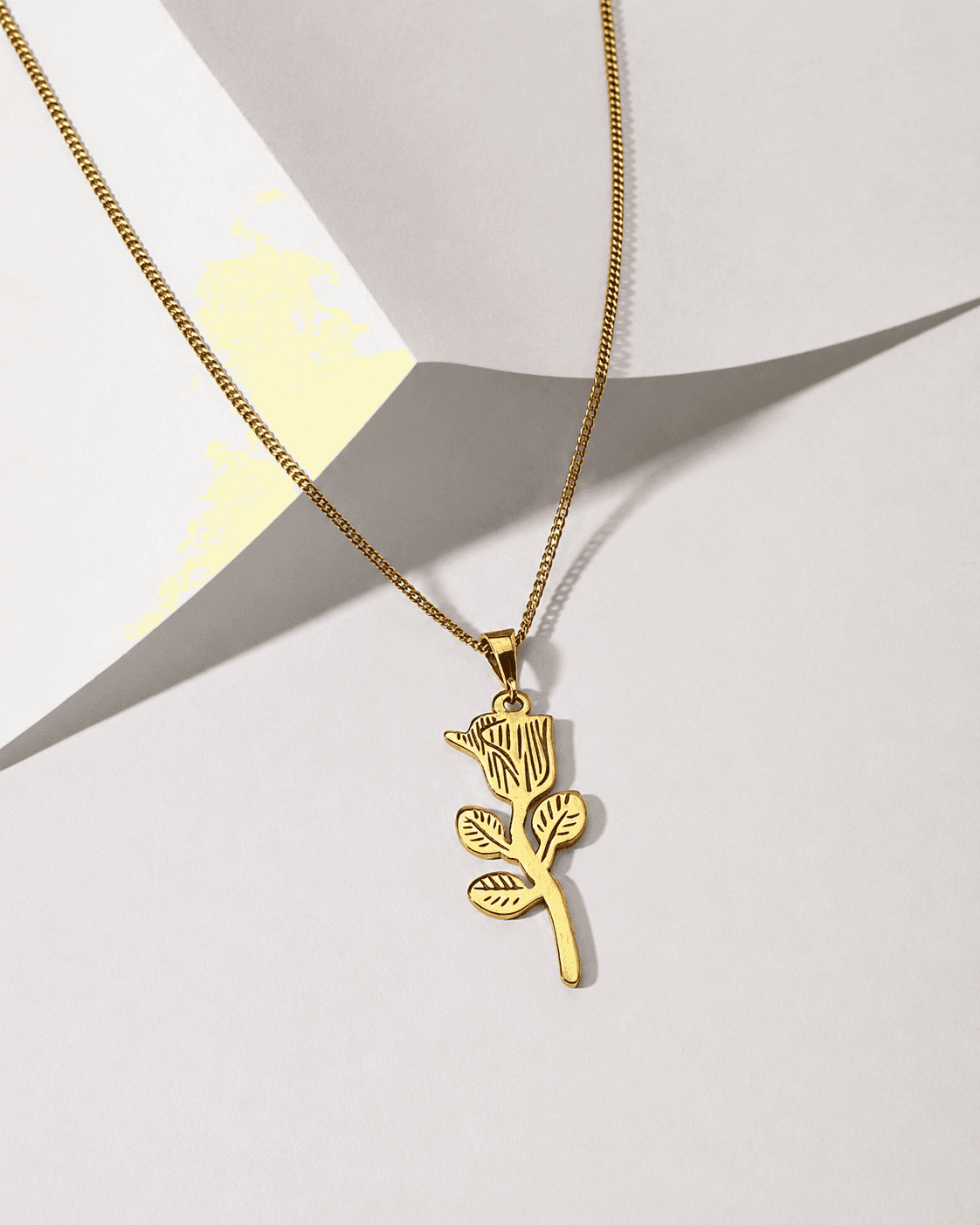 Elegant rose pendant necklace – 925 silver, plated with 18k gold